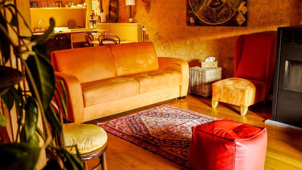 Le Petit De Maurenne Holiday home Hastiere-Lavaux